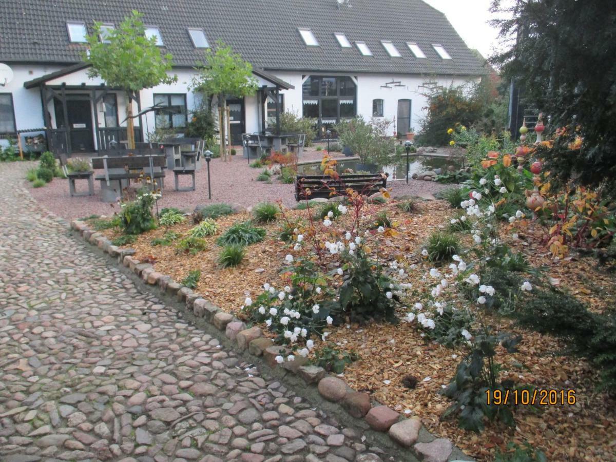 Landhotel Belitz Garni Küsten Exteriör bild
